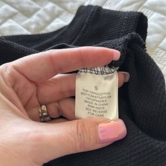 Free People Bodysuit Top Textured Black Peek Aye Henley Intimately Free Small - Picture 4 of 4